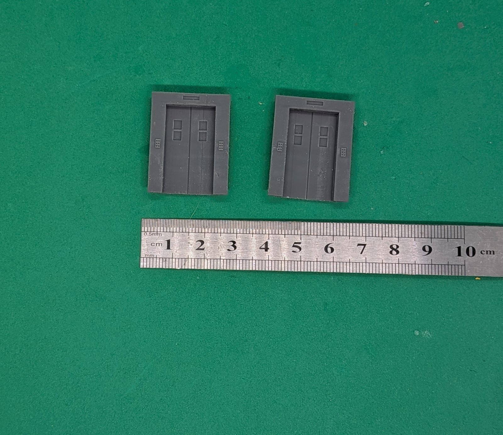 4mm lift doors